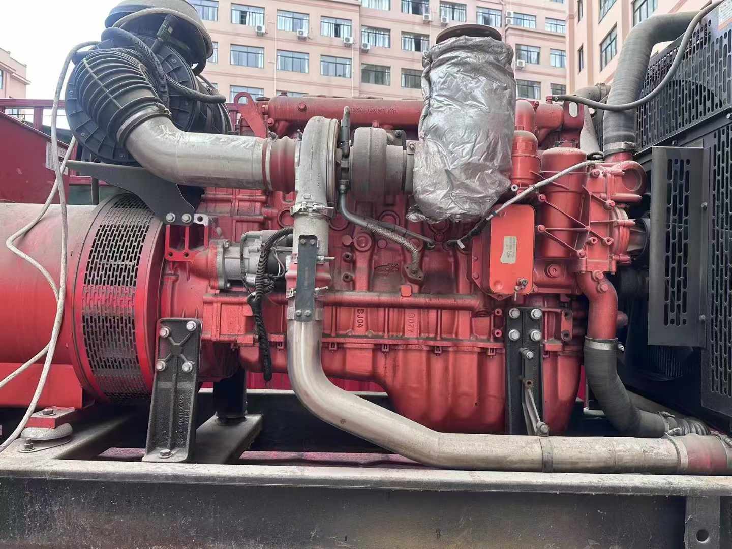 龙陵如何选择适合 600kW 柴油发电机组的过载保护器？