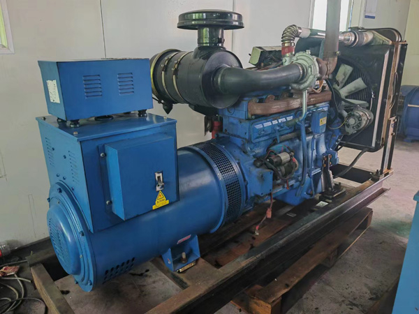 龙陵100kW柴油发电机组使用多级机油有哪些优缺点？