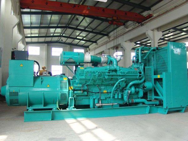 龙陵影响800KW发电机组油耗的因素有哪些？